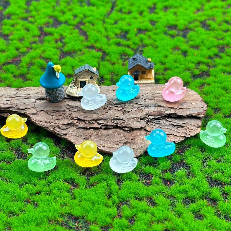 Mini Tiny Ducks, Little Duck Figures, DIY Toy Mini Resin Ducks, Plastic Small Miniature Ducks, Bulk for Dollhouse Decor, Micro Fairy Garden Landscape Aquarium Tiny Toys, Christmas Gift
